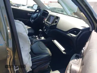 2021 Jeep Cherokee Trailhawk с VIN 1C4PJMBX9MD142777, выставлен на аукционе IAAI как лот 42363454 с пробегом 47 004 миль миль и . История ставок и продаж доступна на DreamBid. Изображение 5.