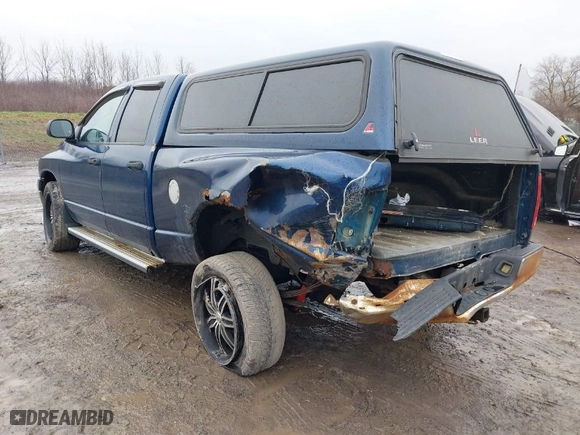 2003 Dodge Ram 1500 ST with VIN 1D7HU18D33S372564, listed as a IAAI auction lot 41973441 with 204,436 mi miles. Bid and sale history available at carsss.com. Image 3.