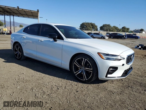2020 Volvo S60 R-Design with VIN 7JR102FM6LG039277, listed as a Copart auction lot 80363204 with 43,771 mi miles and Salvage Title. Bid and sale history available at carsss.com. Image 4.