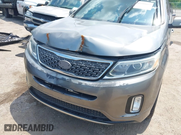 2014 Kia Sorento SX z VIN 5XYKWDA75EG461948, wystawiony jako IAAI lot #42180084 z przebiegiem 123 917 mil mil oraz . Historia ofert i sprzedaży dostępna na DreamBid. Obrazek 12.