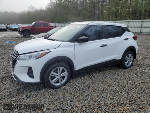 2024 Nissan Kicks S with VIN 3N1CP5BV1RL584510, listed as a Copart auction lot 43839965 with 6,468 mi miles and Salvage Title. Bid and sale history available at carsss.com. Image 1.