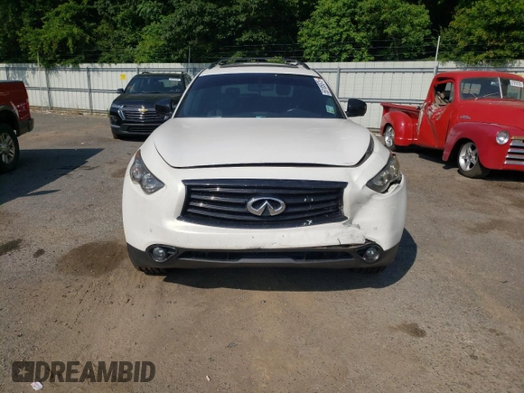 2016 Infiniti QX70 z VIN JN8CS1MU4GM670023, wystawiony jako Copart lot #59185875 z przebiegiem 123 880 mil mil oraz Szkoda całkowita • Salvage title. Historia ofert i sprzedaży dostępna na DreamBid. Obrazek 5.