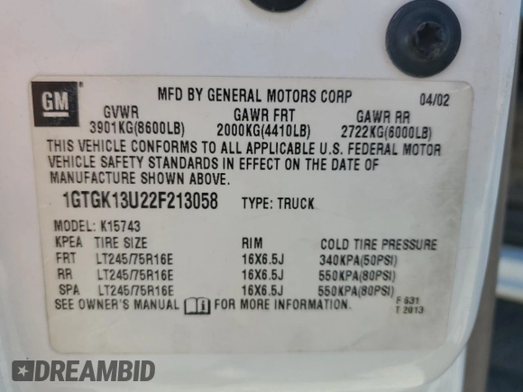 2002 GMC Sierra 1500HD SLE z VIN 1GTGK13U22F213058, wystawiony jako Copart lot #67418174 z przebiegiem 178 940 mil mil oraz Szkody całkowita. Historia ofert i sprzedaży dostępna na DreamBid. Obrazek 12.