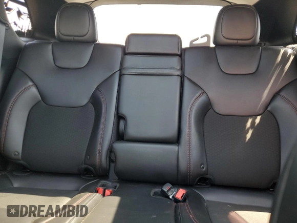2019 Jeep Cherokee Trailhawk z VIN 1C4PJMBX2KD341540, wystawiony jako Copart lot #55656625 z przebiegiem 88 128 mil mil oraz Szkoda całkowita • Salvage title. Historia ofert i sprzedaży dostępna na DreamBid. Obrazek 10.