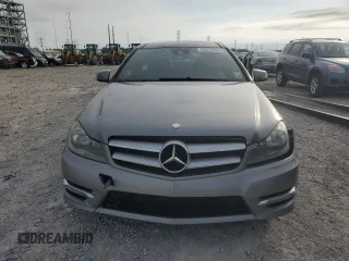 2012 Mercedes-Benz C 250 с VIN WDDGJ4HB3CF739542, выставлен на аукционе Copart как лот 62375505 с пробегом 139 214 миль миль и Списание • Salvage title. История ставок и продаж доступна на DreamBid. Изображение 5.