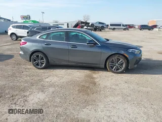 2021 BMW 2 Series 228i xDrive z VIN WBA73AK00M7H55428, wystawiony jako IAAI lot #41441756 z przebiegiem 65 763 mil mil oraz . Historia ofert i sprzedaży dostępna na DreamBid. Obrazek 13.