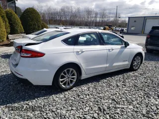 2019 Ford Fusion Hybrid SE with VIN 3FA6P0LU2KR210760, listed as a Copart auction lot 49406545 with 143,981 mi miles and Salvage Title. Bid and sale history available at carsss.com. Image 3.