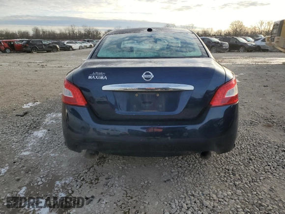 2010 Nissan Maxima SV z VIN 1N4AA5AP7AC817336, wystawiony jako Copart lot #85359874 z przebiegiem 153 143 mil mil oraz Czysty tytuł • Clean title. Historia ofert i sprzedaży dostępna na DreamBid. Obrazek 6.