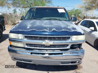 2005 Chevrolet Suburban LS z VIN 1GNEC16Z15J211046, wystawiony jako IAAI lot #42453120 z przebiegiem Nie podano mil oraz . Historia ofert i sprzedaży dostępna na DreamBid. Obrazek 12.