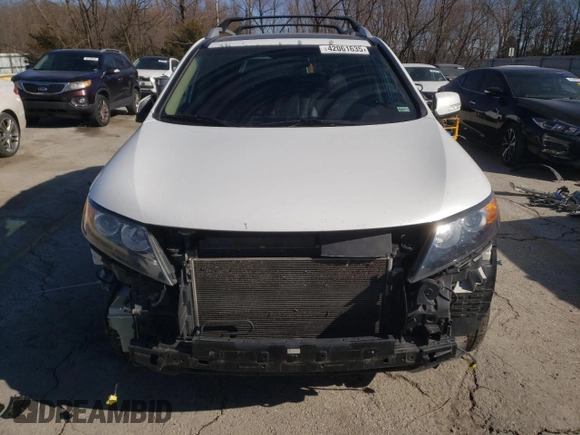 2012 Kia Sorento EX z VIN 5XYKUDA23CG291368, wystawiony jako Copart lot #42061635 z przebiegiem 134 472 mil mil oraz Szkoda całkowita • Salvage title. Historia ofert i sprzedaży dostępna na DreamBid. Obrazek 5.
