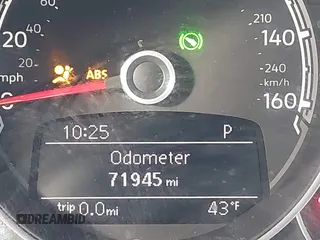 2018 Volkswagen Beetle S with VIN 3VWFD7ATXJM706338, listed as a IAAI auction lot 41293181 with 71,945 mi miles. Bid and sale history available at carsss.com. Image 16.