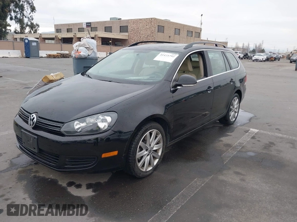 2012 Volkswagen Jetta SportWagen TDI with VIN 3VWPL7AJ3CM657816, listed as a IAAI auction lot 41473792 with 82,447 mi miles. Bid and sale history available at carsss.com. Image 6.