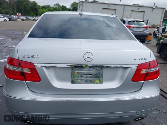 2012 Mercedes-Benz E 350 Luxury with VIN WDDHF8JB2CA611586, listed as a IAAI auction lot 42685335 with 214,413 mi miles and . Bid and sale history available at DreamBid. Image 16.