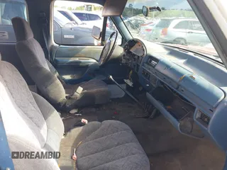 1997 Ford F-350 with VIN 1FTJW35F9VEC78035, listed as a IAAI auction lot 42183452 with Not Provided miles and . Bid and sale history available at DreamBid. Image 5.