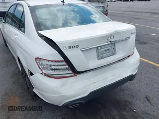 2013 Mercedes-Benz C 300 Sport with VIN WDDGF8AB8DR287316, listed as a IAAI auction lot 42645992 with 156,974 mi miles and . Bid and sale history available at DreamBid. Image 6.