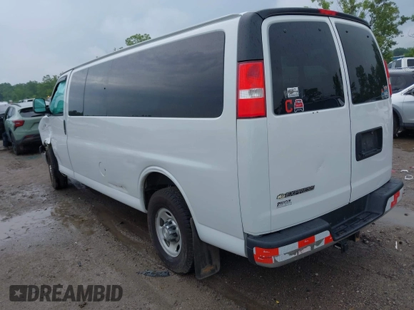 2020 Chevrolet Express Passenger LT with VIN 1GAZGPFG0L1206409, listed as a IAAI auction lot 42489455 with 114,452 mi miles and . Bid and sale history available at DreamBid. Image 3.