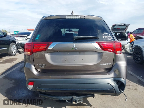 2018 Mitsubishi Outlander SE with VIN JA4AD3A38JZ030633, listed as a IAAI auction lot 41787274 with 70,696 mi miles and . Bid and sale history available at DreamBid. Image 16.