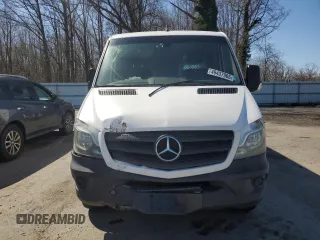 2016 Mercedes-Benz Sprinter Cargo with VIN WD3PE7DD2GP322396, listed as a Copart auction lot 49437965 with 189,127 mi miles and Salvage Title. Bid and sale history available at carsss.com. Image 5.