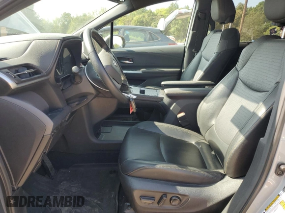 2022 Toyota Sienna XLE Woodland Edition with VIN 5TDASKFC5NS042826, listed as a Copart auction lot 68443544 with 37,948 mi miles and Salvage Title. Bid and sale history available at carsss.com. Image 7.