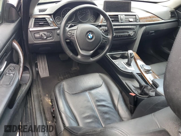 2015 BMW 4 Series 435i xDrive z VIN WBA3R5C56FK372962, wystawiony jako Copart lot #56378055 z przebiegiem 146 065 mil mil oraz Szkoda całkowita • Salvage title. Historia ofert i sprzedaży dostępna na DreamBid. Obrazek 8.