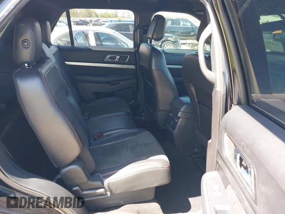 2018 Ford Explorer XLT with VIN 1FM5K7D85JGC38990, listed as a IAAI auction lot 42004295 with 147,499 mi miles and . Bid and sale history available at DreamBid. Image 8.