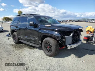 2025 Toyota Sequoia SR5 with VIN 7SVAAABA7SX054053, listed as a Copart auction lot 48164835 with 4,009 mi miles and Salvage Title. Bid and sale history available at carsss.com. Image 4.
