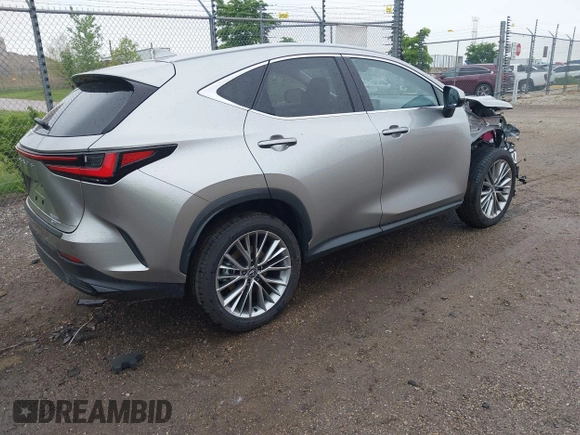 2025 Lexus NX 350h Premium z VIN JTJGKCEZ2S2054535, wystawiony jako IAAI lot #42300774 z przebiegiem 2 612 mil mil oraz . Historia ofert i sprzedaży dostępna na DreamBid. Obrazek 4.