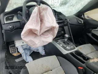 2013 Audi S5 Premium Plus z VIN WAUCGAFR5DA080090, wystawiony jako Copart lot #54159935 z przebiegiem Nie podano mil oraz Szkody całkowita. Historia ofert i sprzedaży dostępna na DreamBid. Obrazek 8.