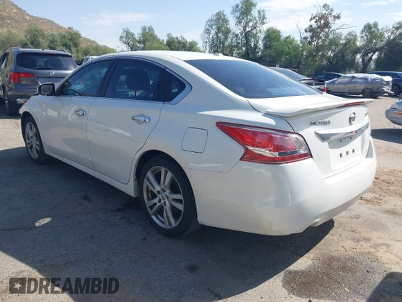 2013 Nissan Altima SV with VIN 1N4BL3APXDN551757, listed as a IAAI auction lot 41663814 with 102,547 mi miles and . Bid and sale history available at DreamBid. Image 3.