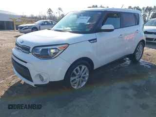 2018 Kia Soul + with VIN KNDJP3A5XJ7604109, listed as a IAAI auction lot 41408748 with 164,457 mi miles. Bid and sale history available at carsss.com. Image 17.