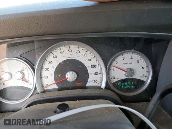 2008 Dodge Durango SLT with VIN 1D8HD48N98F137009, listed as a Copart auction lot 70363164 with 242,475 mi miles and Salvage title. Bid and sale history available at DreamBid. Image 9.