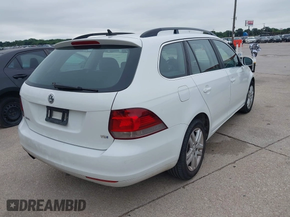 2014 Volkswagen Jetta TDI с VIN 3VWPL7AJ4EM623127, выставлен на аукционе IAAI как лот 42426824 с пробегом 146 530 миль миль и . История ставок и продаж доступна на DreamBid. Изображение 4.