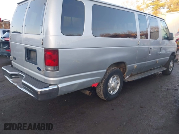 2004 Ford Econoline Passenger XL с VIN 1FBSS31LX4HB02186, выставлен на аукционе IAAI как лот 41207583 с пробегом 163 330 миль миль и . История ставок и продаж доступна на DreamBid. Изображение 4.