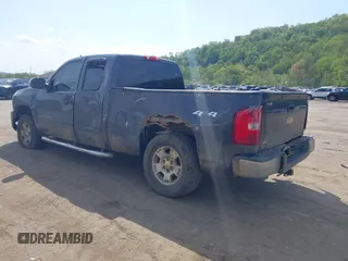 2011 Chevrolet Silverado 1500 LT with VIN 1GCRKSE34BZ103517, listed as a IAAI auction lot 42159755 with 283,117 mi miles and . Bid and sale history available at DreamBid. Image 3.