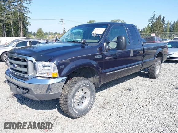 2000 Ford Super Duty F-250 XL with VIN 1FTNX21S5YEC82650, listed as a IAAI auction lot 42105861 with 155,878 mi miles. Bid and sale history available at carsss.com. Image 18.