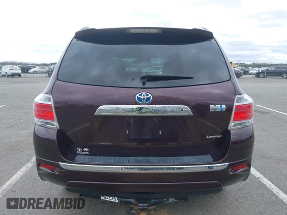 2013 Toyota Highlander Limited z VIN JTEDC3EH7D2017120, wystawiony jako IAAI lot #42060409 z przebiegiem 122 721 mil mil oraz . Historia ofert i sprzedaży dostępna na DreamBid. Obrazek 16.