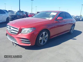 2020 Mercedes-Benz E 350 z VIN WDDZF8DBXLA704257, wystawiony jako IAAI lot #41248454 z przebiegiem 67 143 mil mil oraz . Historia ofert i sprzedaży dostępna na DreamBid. Obrazek 2.