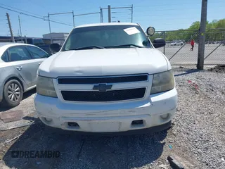 2010 Chevrolet Tahoe LS with VIN 1GNMCAE05AR263340, listed as a IAAI auction lot 41998453 with 256,944 mi miles and . Bid and sale history available at DreamBid. Image 12.