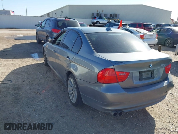 2011 BMW 3 Series 328i xDrive with VIN WBAPK7G53BNN85078, listed as a IAAI auction lot 41705410 with 142,695 mi miles and . Bid and sale history available at carsss.com. Image 3.