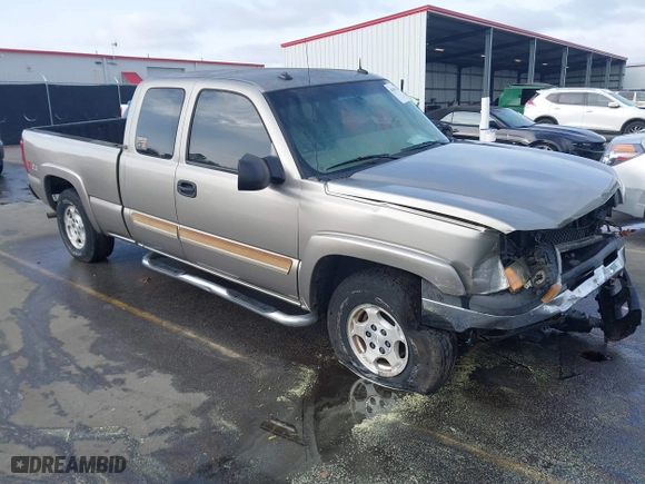 2003 Chevrolet Silverado 1500 LS with VIN 1GCEK19T03E241504, listed as a IAAI auction lot 41841769 with 267,460 mi miles. Bid and sale history available at carsss.com. Image 1.