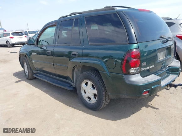 2002 Chevrolet TrailBlazer LS with VIN 1GNDT13S522426504, listed as a IAAI auction lot 41773338 with 260,444 mi miles. Bid and sale history available at carsss.com. Image 3.
