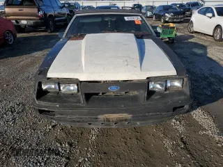 1986 Ford Mustang with VIN 1FABP27M7GF296902, listed as a Copart auction lot 85338134 with 31,829 mi miles and Clean title. Bid and sale history available at DreamBid. Image 5.