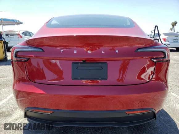 2025 Tesla Model 3 Long Range z VIN 5YJ3E1EA1SF931133, wystawiony jako Copart lot #57804915 z przebiegiem 1 226 mil mil oraz Szkoda całkowita • Salvage title. Historia ofert i sprzedaży dostępna na DreamBid. Obrazek 6.