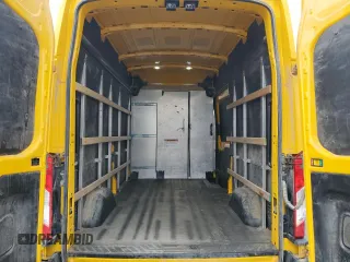 2023 Ford Transit Cargo с VIN 1FTBR1X81PKA73943, выставлен на аукционе Copart как лот 60577215 с пробегом 74 975 миль миль и Списание • Salvage title. История ставок и продаж доступна на DreamBid. Изображение 10.