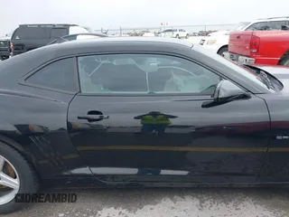 2012 Chevrolet Camaro 1LT z VIN 2G1FB1E38C9132584, wystawiony jako IAAI lot #41879988 z przebiegiem 128 342 mil mil oraz . Historia ofert i sprzedaży dostępna na DreamBid. Obrazek 13.