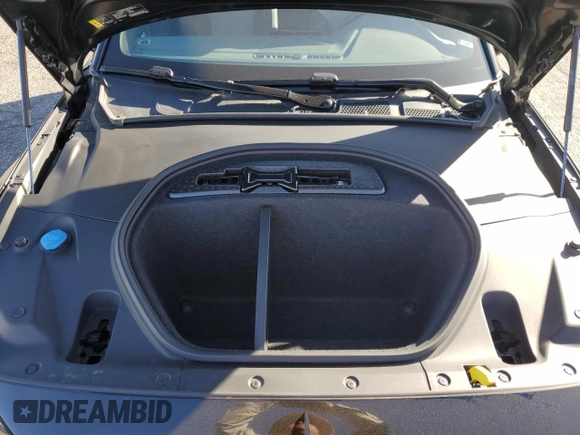 2022 Polestar 2 with VIN LPSED3KA8NL075397, listed as a Copart auction lot 42234255 with 26,071 mi miles and Salvage Title. Bid and sale history available at DreamBid. Image 11.