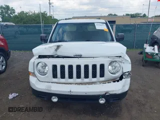 2017 Jeep Patriot Latitude with VIN 1C4NJPFB2HD183099, listed as a IAAI auction lot 42566972 with 99,360 mi miles and . Bid and sale history available at DreamBid. Image 12.