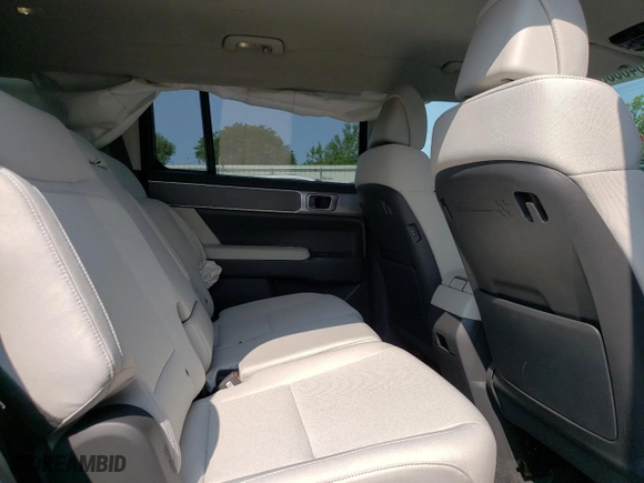 2024 Hyundai Santa Fe SE with VIN 5NMP14GL1RH014912, listed as a Copart auction lot 64688334 with 5,568 mi miles and Salvage Title. Bid and sale history available at carsss.com. Image 11.