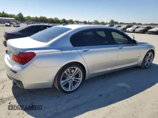 2011 BMW 7 Series 750Li with VIN WBAKB8C59BCY66626, listed as a Copart auction lot 65088295 with 132,278 mi miles and Clean title. Bid and sale history available at DreamBid. Image 3.