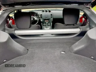 2019 Nissan 370Z z VIN JN1AZ4EH0KM422347, wystawiony jako Copart lot #60700235 z przebiegiem 46 412 mil mil oraz Czysty tytuł • Clean title. Historia ofert i sprzedaży dostępna na DreamBid. Obrazek 6.